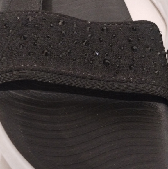 Bzees Poppyseed Sandals Knit Rhinestone - Picture 3 of 9